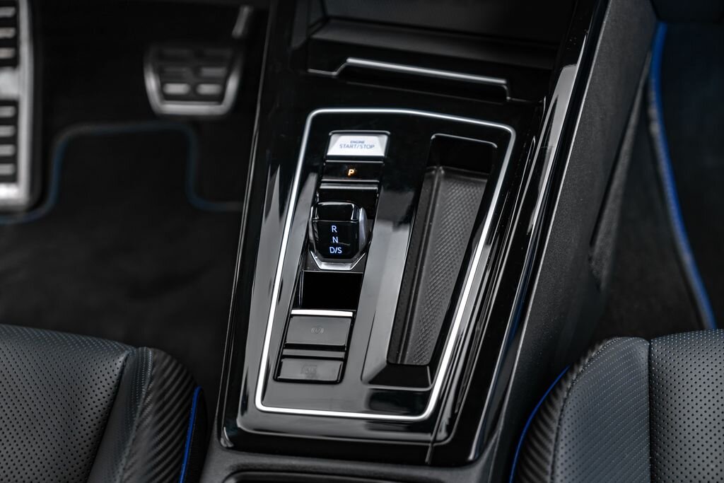 Volkswagen Golf Hatchback 2,0 l 245 kw