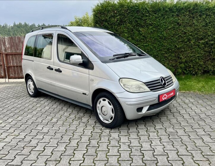 Mercedes-Benz Vaneo 8
