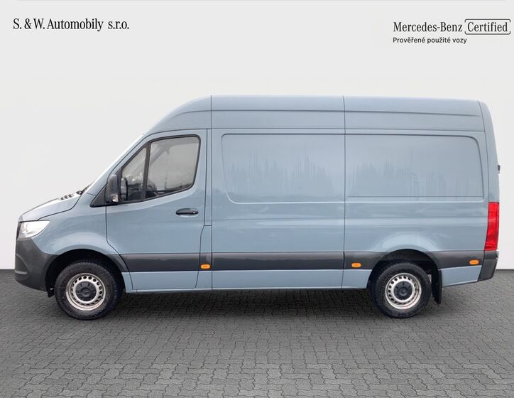 Mercedes-Benz Sprinter 8