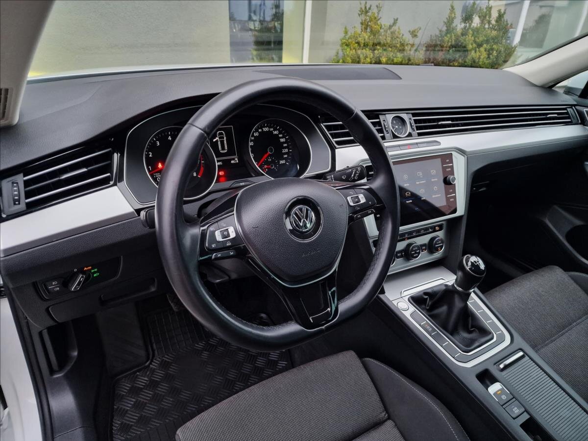 Volkswagen Passat Kombi 1,4 l 110 kw
