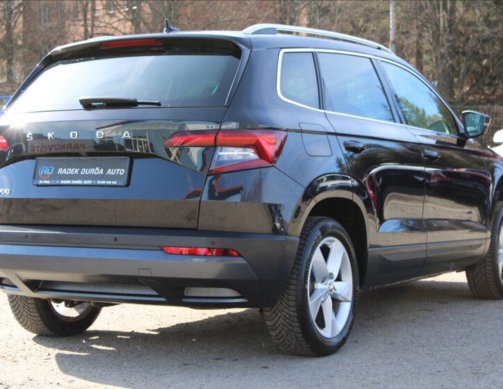 Škoda Karoq SUV 1,5 l 110 kw