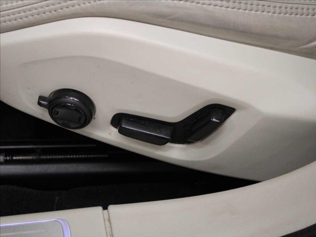 Volvo V90 Kombi 2,0 l 177 kw