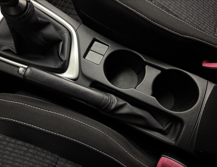 Toyota Auris Kombi 1,4 l 66 kw