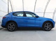 Alfa Romeo Stelvio 6