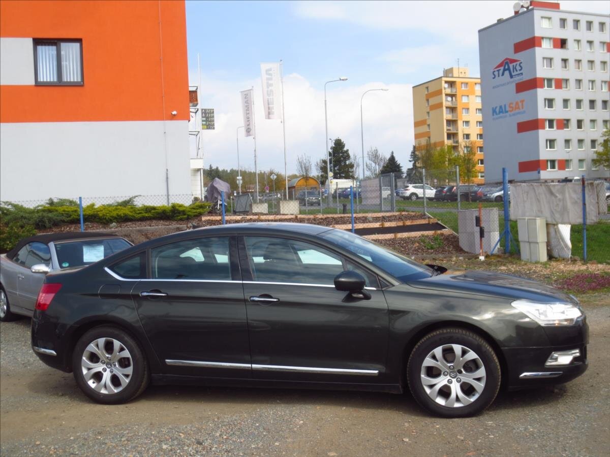 Citroën C5 Sedan / Limuzína 2,0 l 103 kw