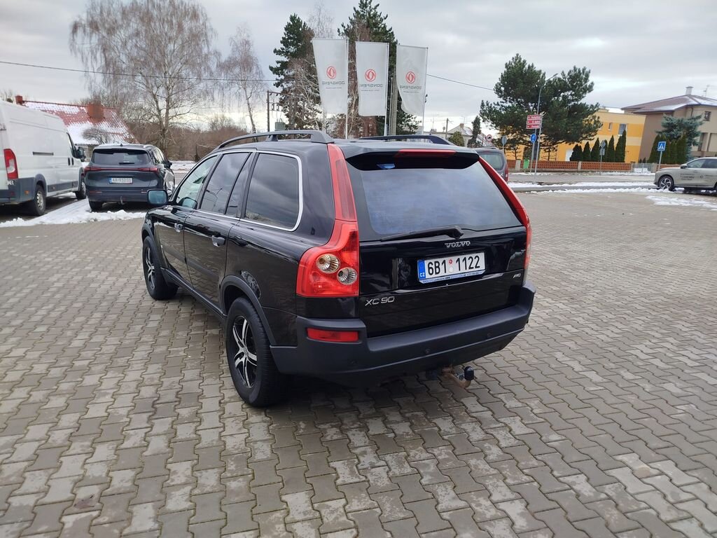 Volvo XC90 SUV / Terénní 2,4 l 136 kw