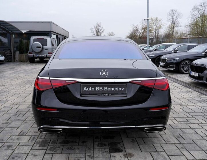 Mercedes-Benz Třídy S Sedan / Limuzína 3,0 l 320 kw