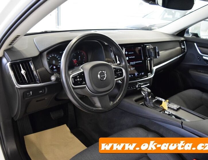 Volvo V90 Kombi 2,0 l 140 kw