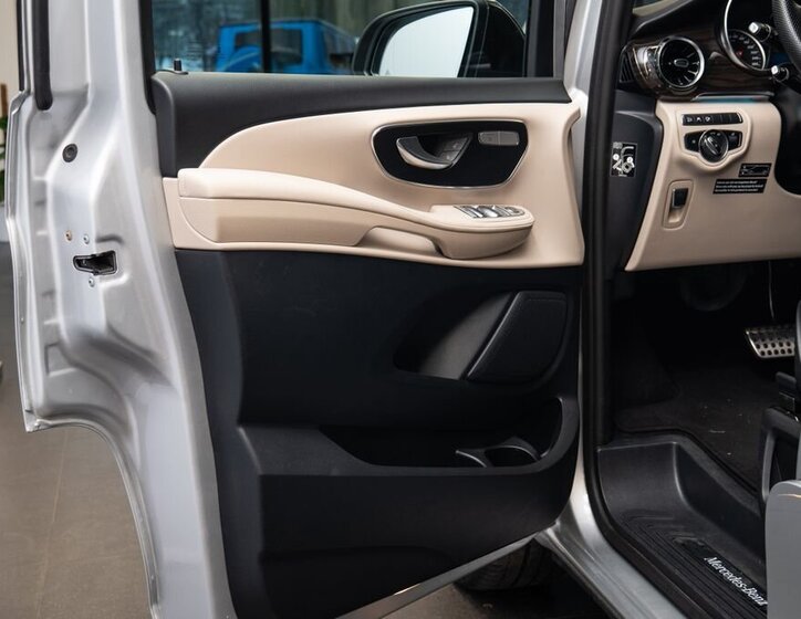 Mercedes-Benz Třídy V 7