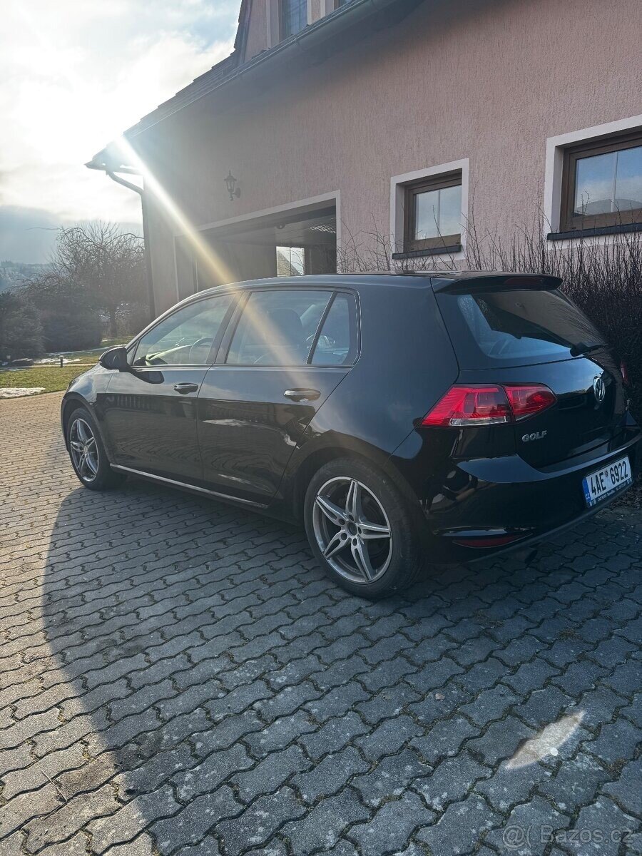 Volkswagen Golf Hatchback 0,0 0