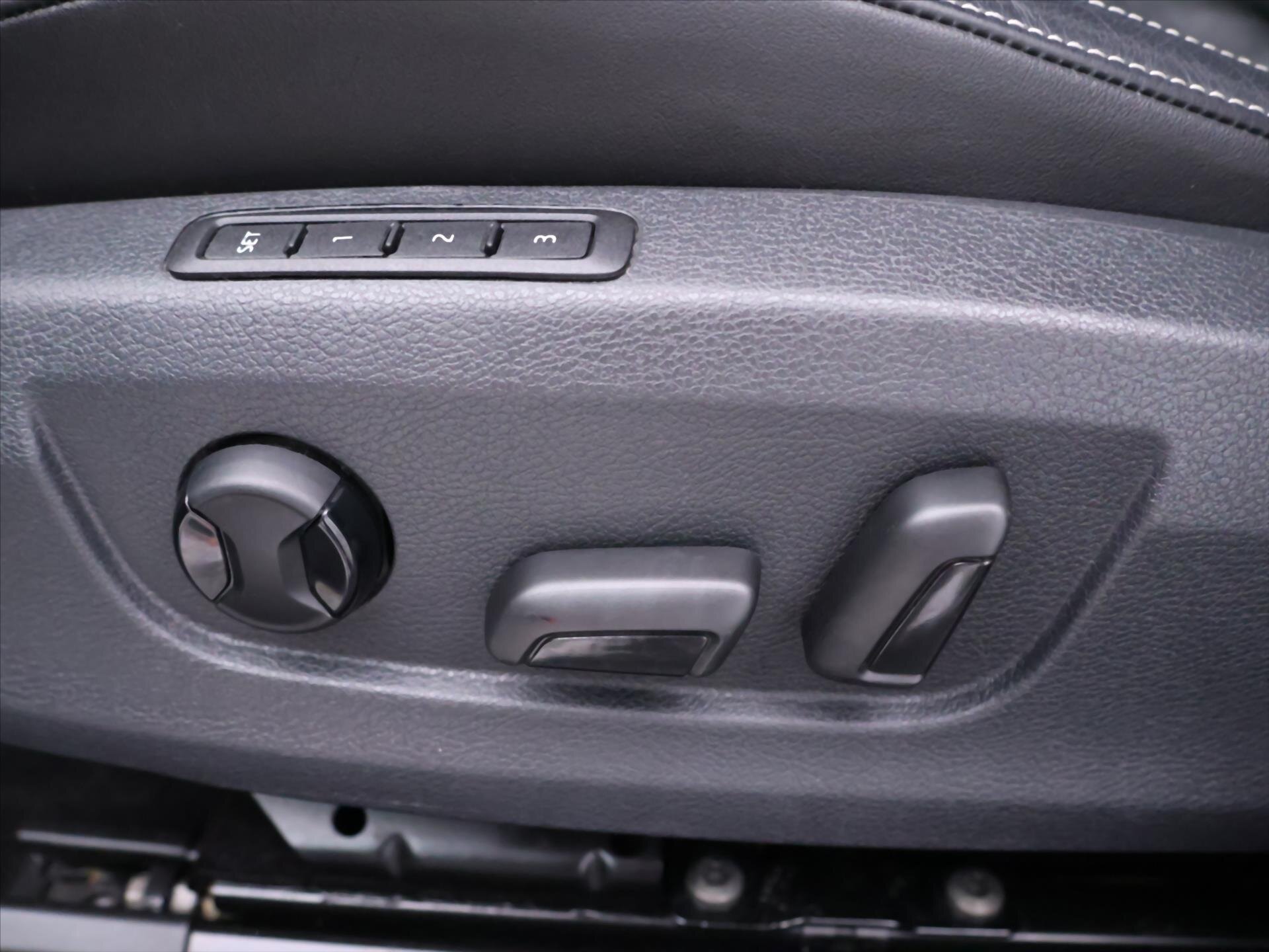 Škoda Superb Kombi 2,0 l 110 kw