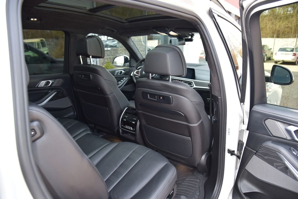 BMW X7 SUV / Terénní 3,0 l 195 kw