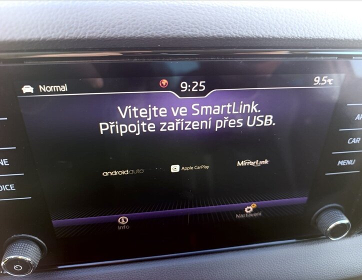 Škoda Karoq SUV / Terénní 2,0 l 110 kw