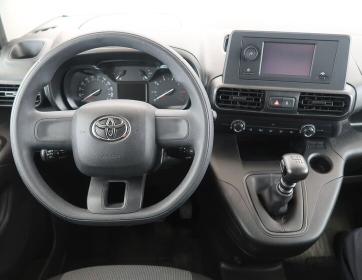 Toyota ProAce Skříň 1,5 l 75 kw