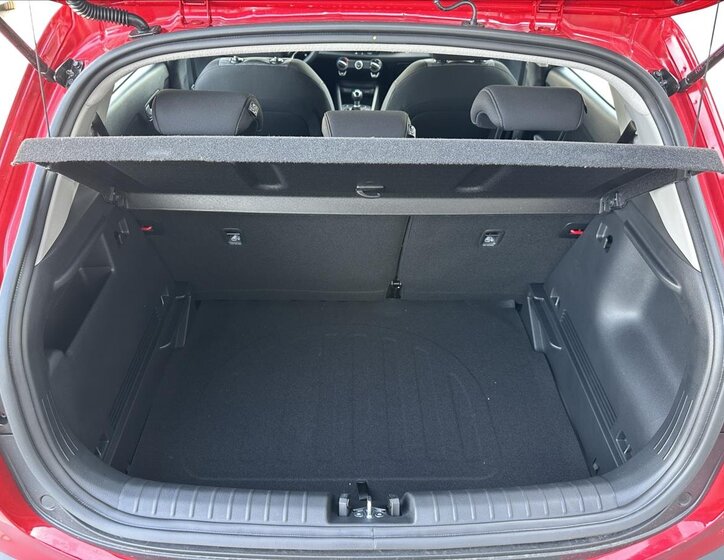 KIA Stonic CUV / Crossover 0,0 74 kw