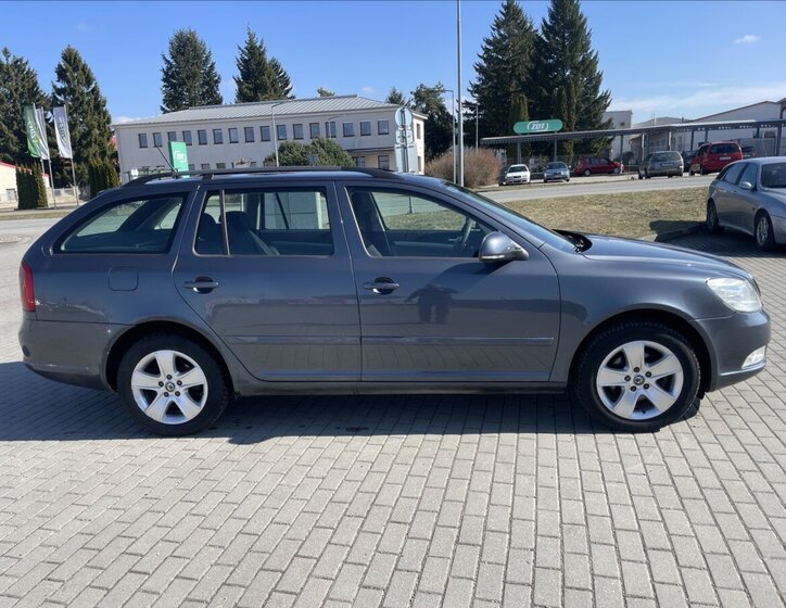 Škoda Octavia Kombi 2,0 l 103 kw