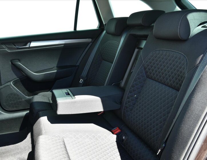 Škoda Superb Kombi 2,0 l 140 kw