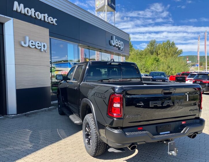 Dodge RAM Pick-up 3,0 l 313 kw