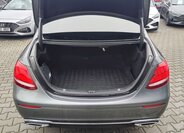 Mercedes-Benz Třídy E Sedan 3,0 l 190 kw