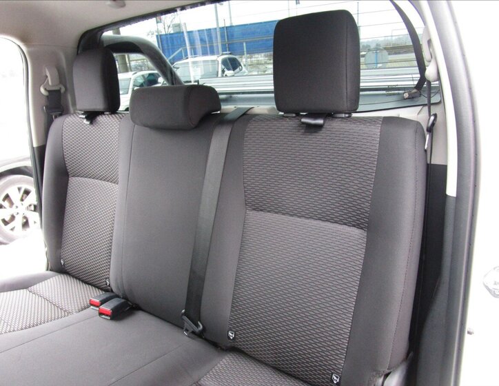 Toyota Hilux Pick-up 2,4 l 110 kw