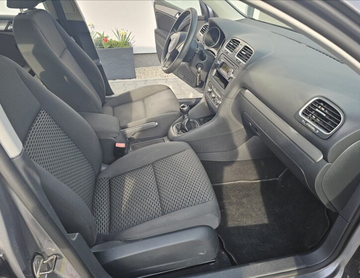 Volkswagen Golf Hatchback 1,4 l 59 kw