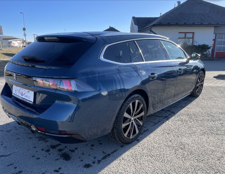 Peugeot 508 Kombi 2,0 l 120 kw