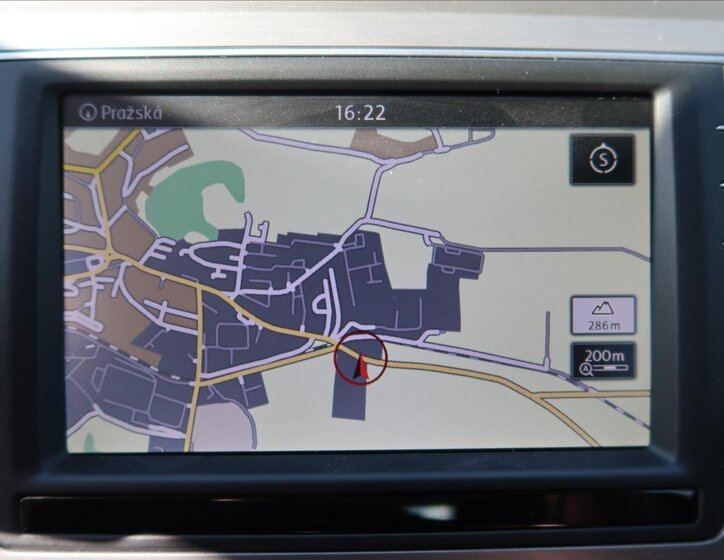 Volkswagen Passat Kombi 2,0 l 110 kw