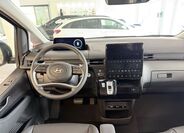 Hyundai Staria 7
