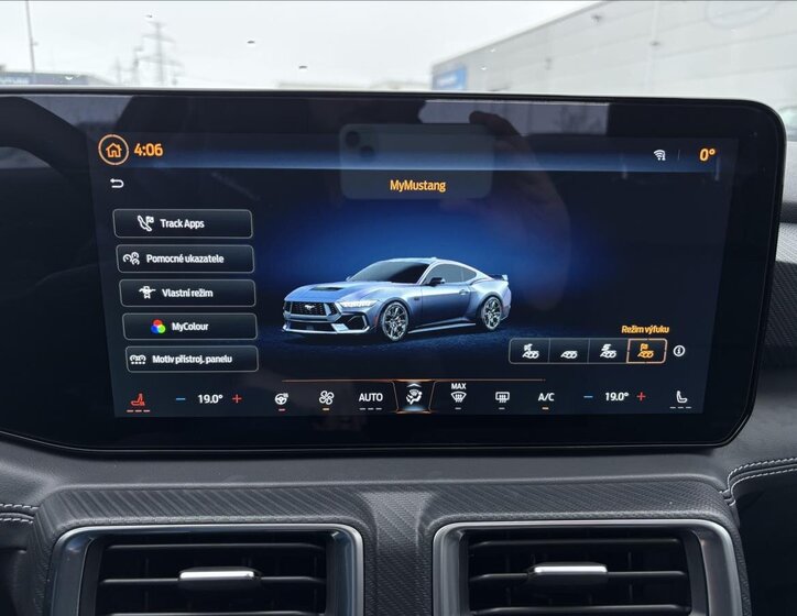 Ford Mustang Kupé 5,0 l 328 kw