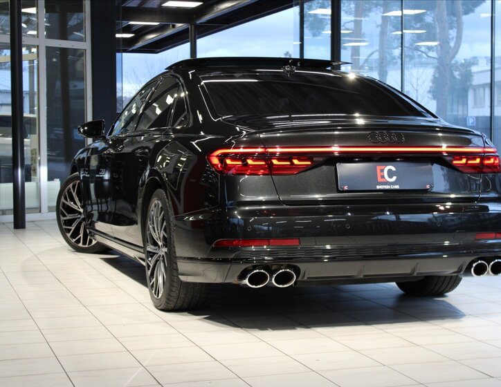 Audi S8 Ostatní 4,0 l 420 kw