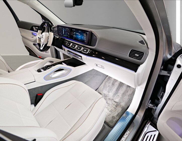 Mercedes-Benz GLS SUV 4,0 l 410 kw