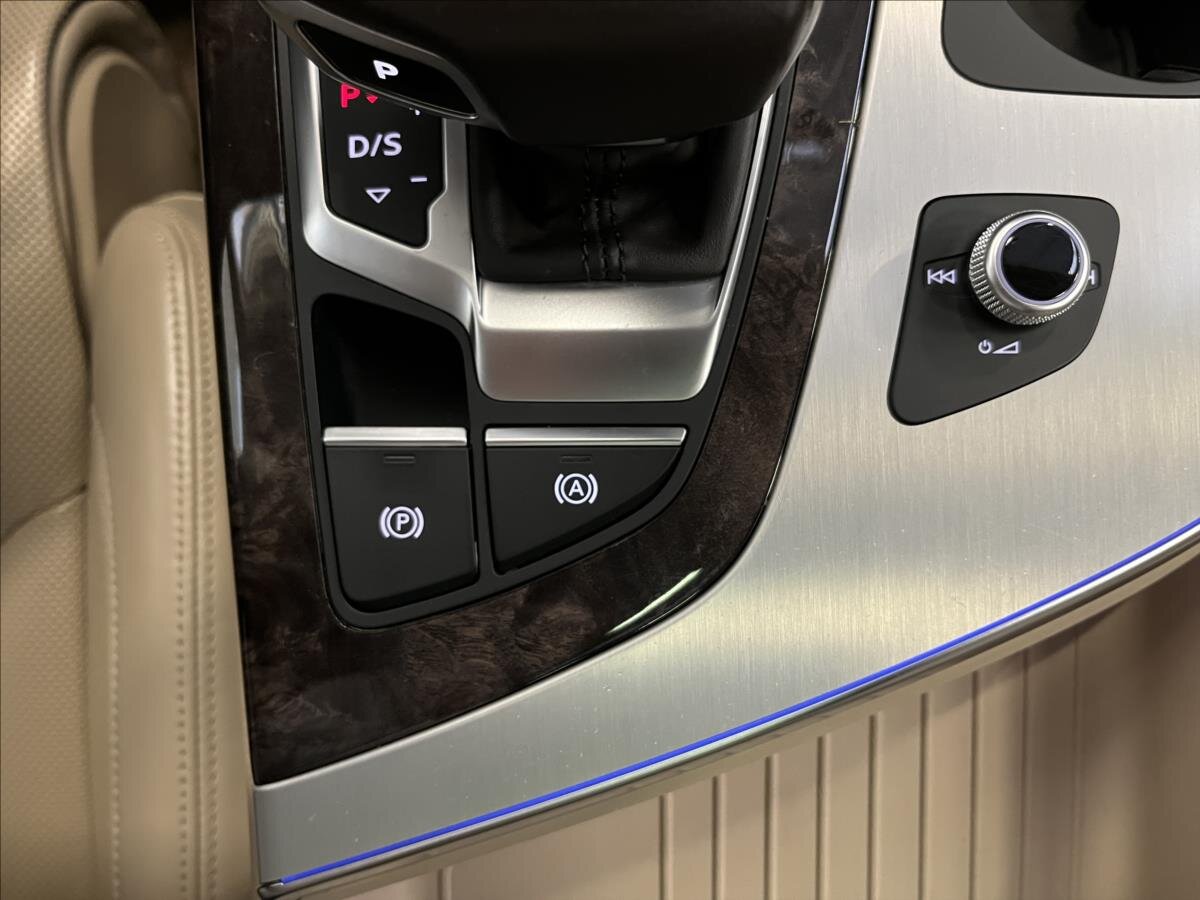 Audi Q7 SUV 3,0 l 200 kw