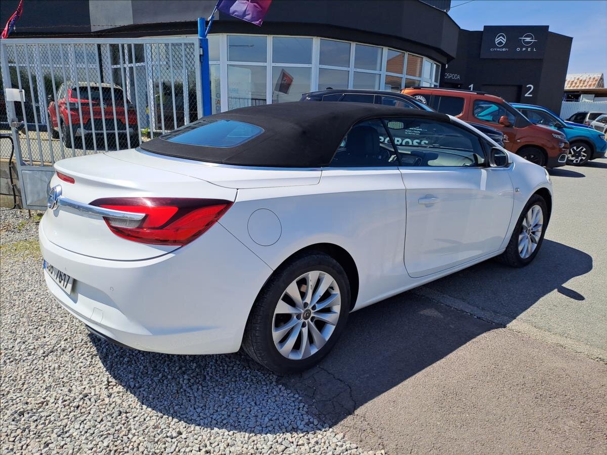 Opel Cascada Kabriolet 2,0 l 121 kw