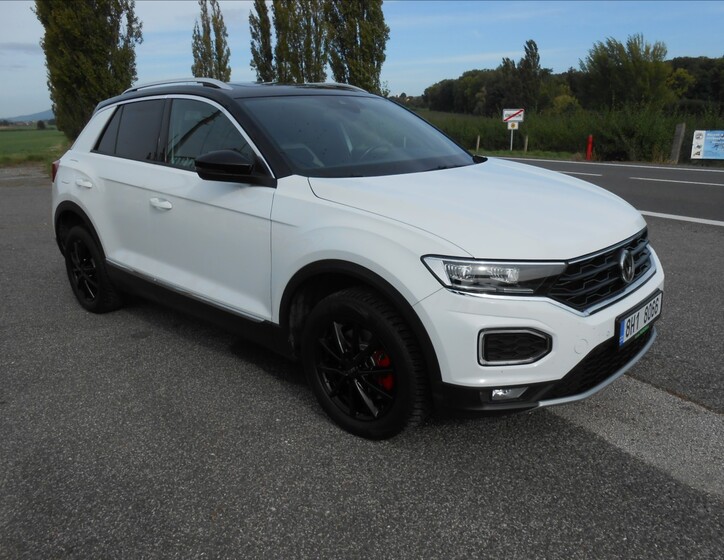 Volkswagen T-Roc 5