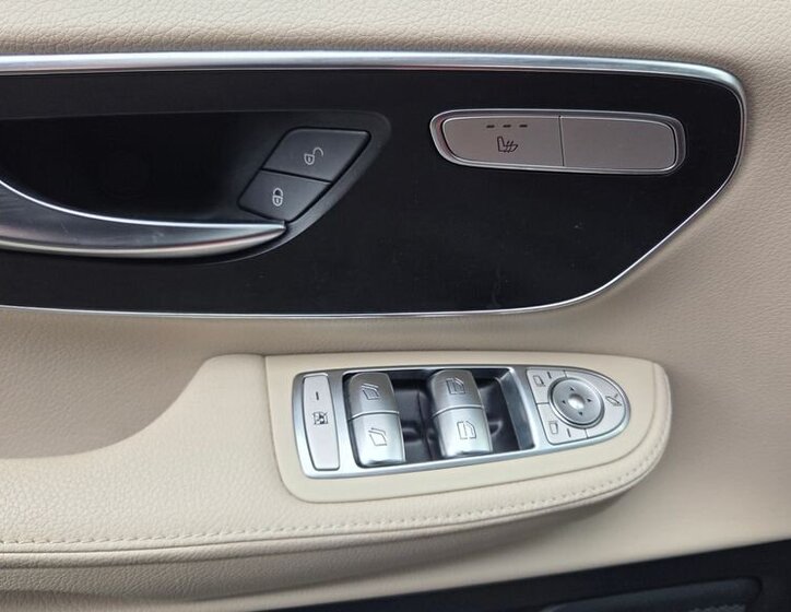 Mercedes-Benz Třídy V 15