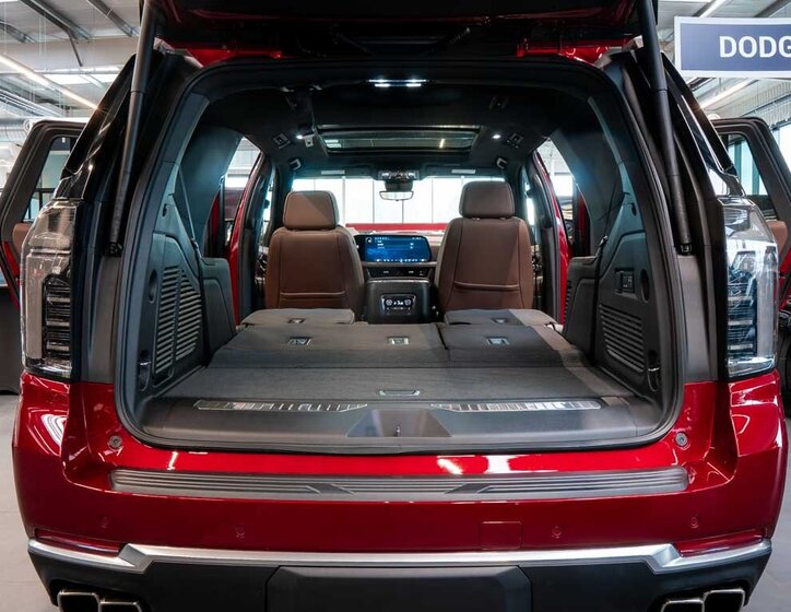 Chevrolet Tahoe SUV 6,2 l 313 kw