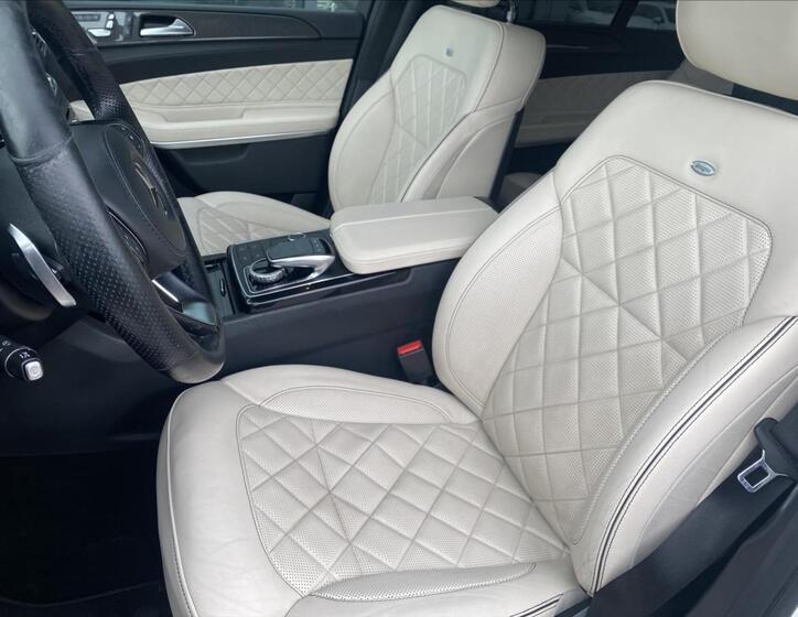 Mercedes-Benz GLS 10