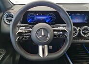 Mercedes-Benz EQB 10