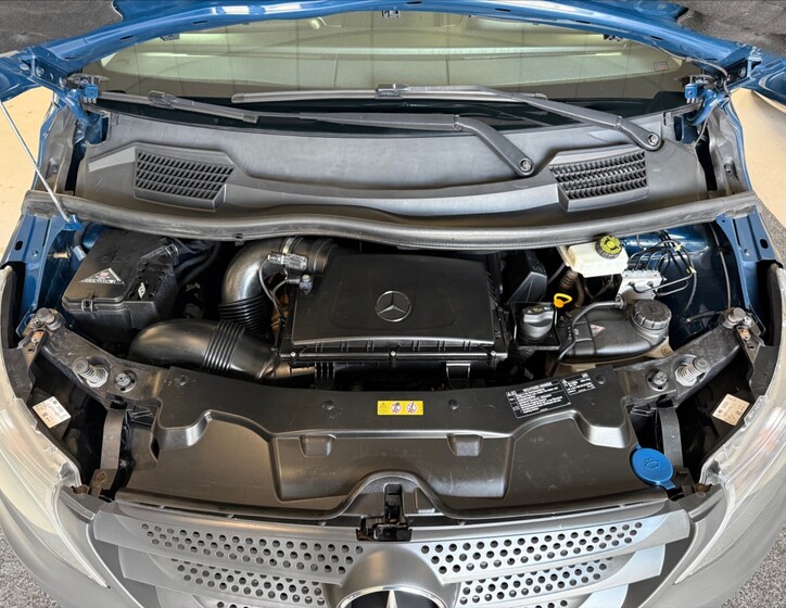 Mercedes-Benz Vito 21