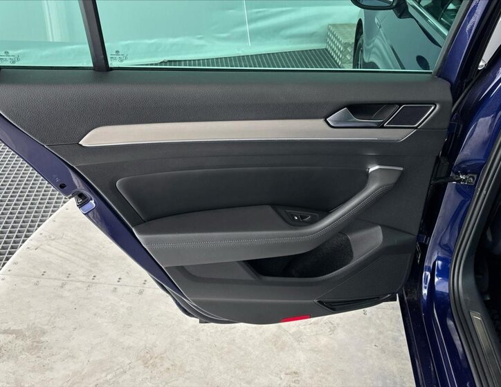 Volkswagen Passat Kombi 2,0 l 140 kw