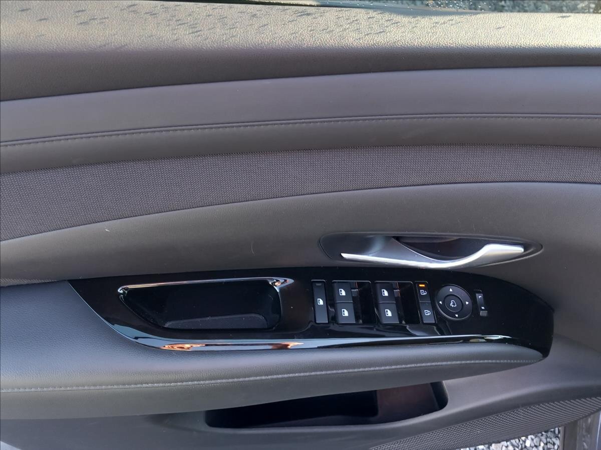 Hyundai Tucson SUV 1,6 l 117 kw