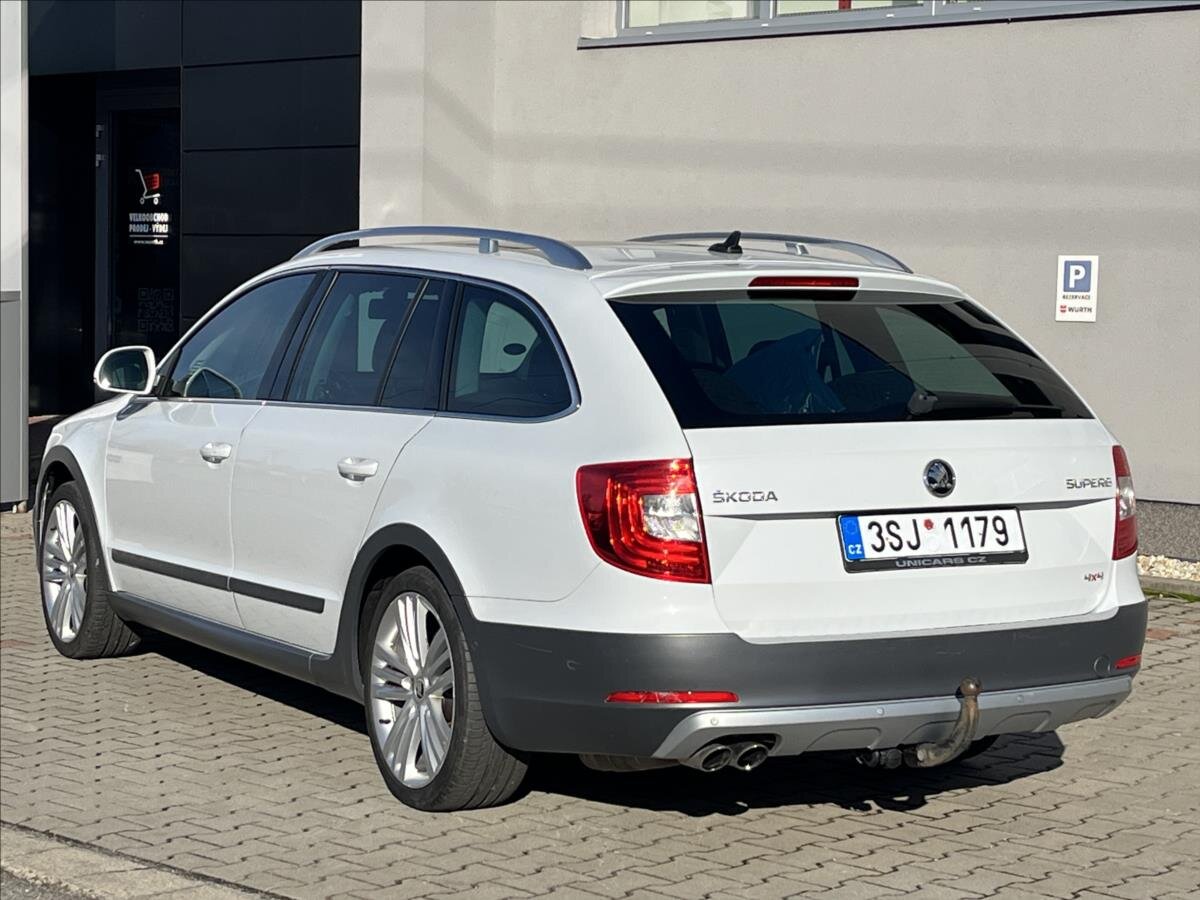 Škoda Superb
