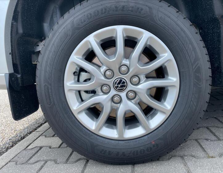 Volkswagen Caravelle 34