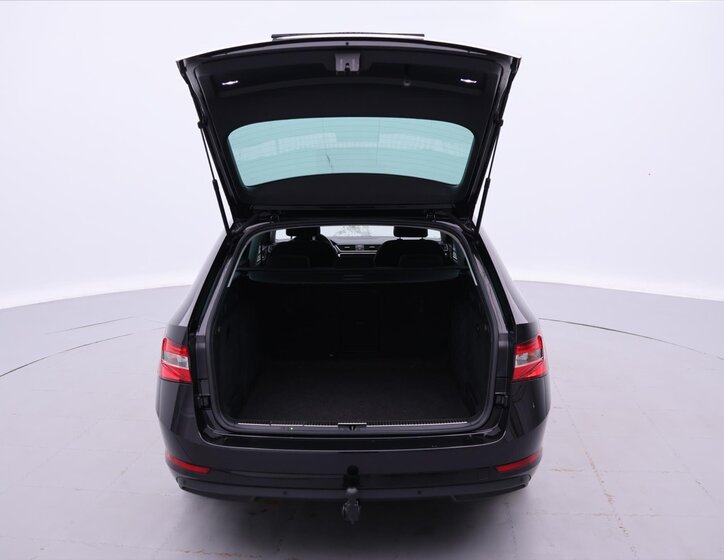 Škoda Superb Kombi 2,0 l 110 kw