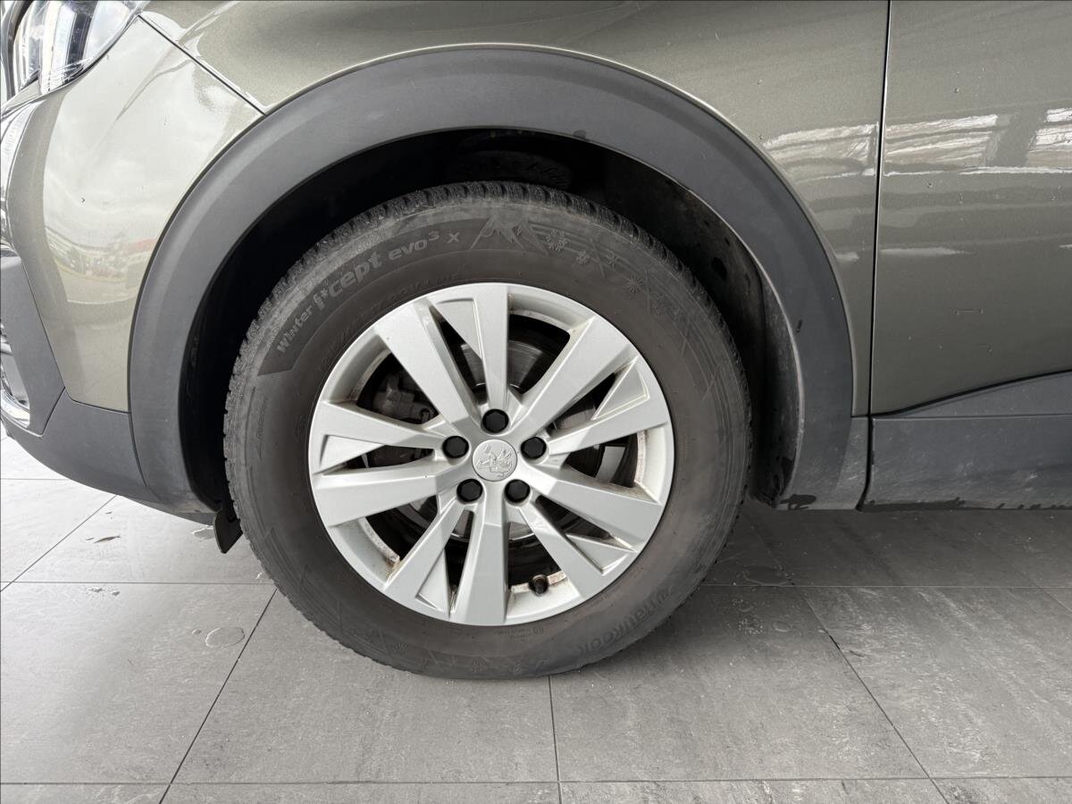 Peugeot 5008 SUV 2,0 l 110 kw