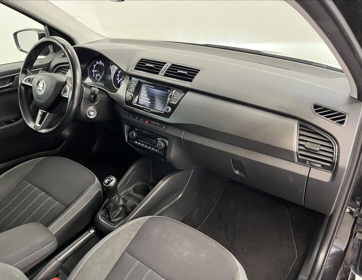 Škoda Fabia 19