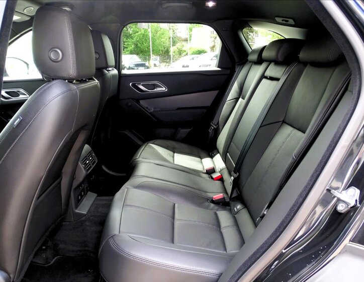 Land Rover Range Rover Velar SUV / Terénní 2,0 l 150 kw