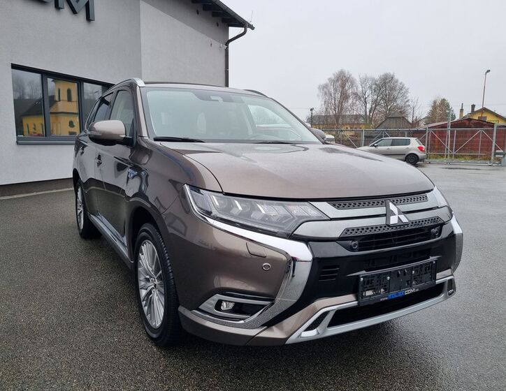 Mitsubishi Outlander 7