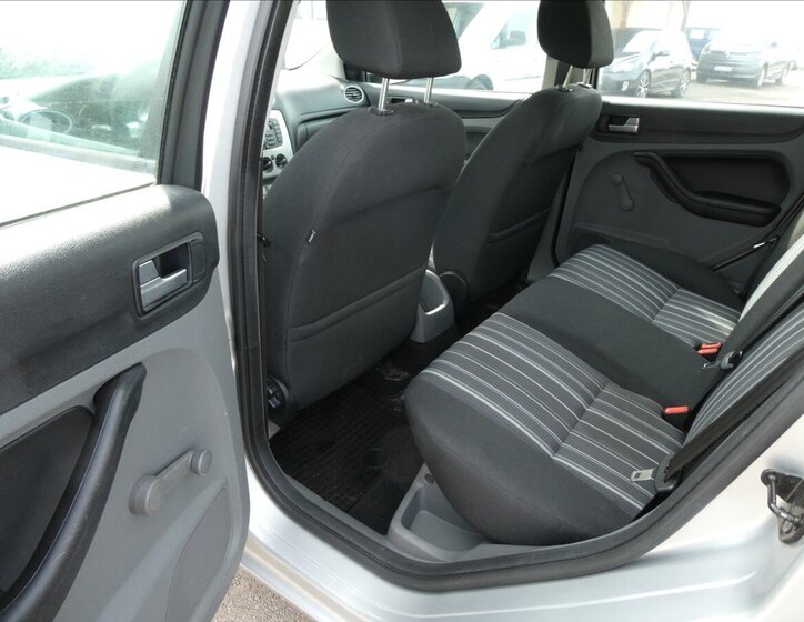 Ford Focus Kombi 1,6 l 74 kw