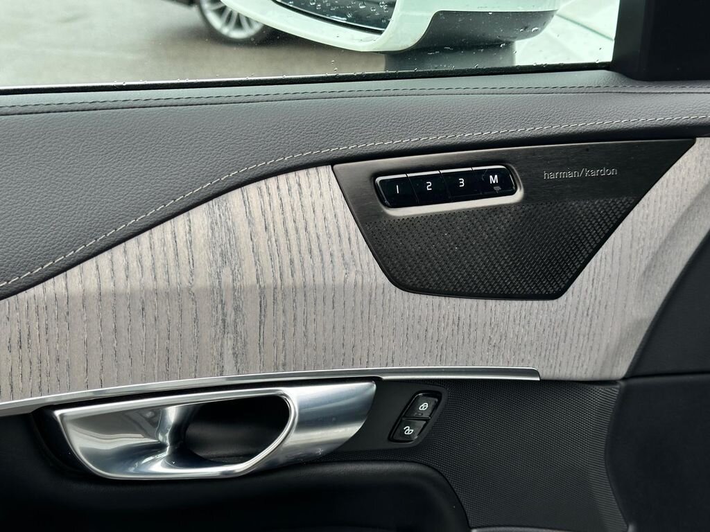 Volvo XC90 SUV / Terénní 2,0 l 173 kw